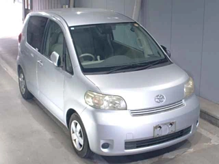 TOYOTA PORTE 2009