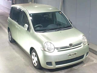 TOYOTA SIENTA 2010