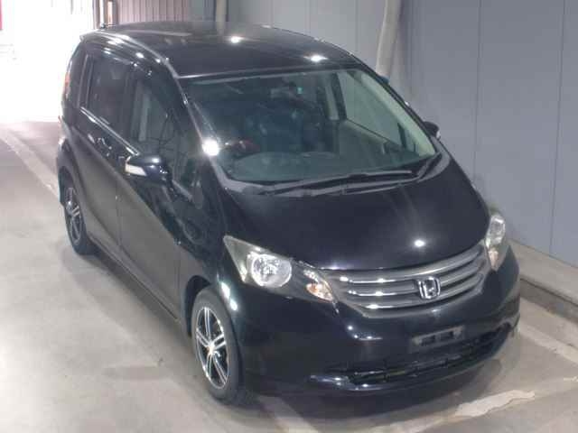 HONDA FREED 2009