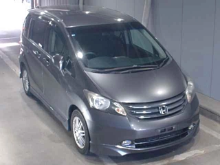 HONDA FREED 2010