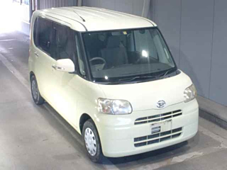 DAIHATSU TANTO 2010
