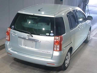 TOYOTA RAUM 2009