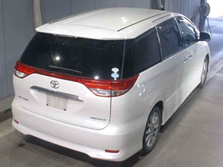 TOYOTA ESTIMA 2011