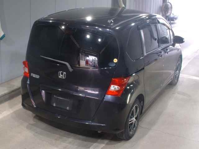 HONDA FREED 2009