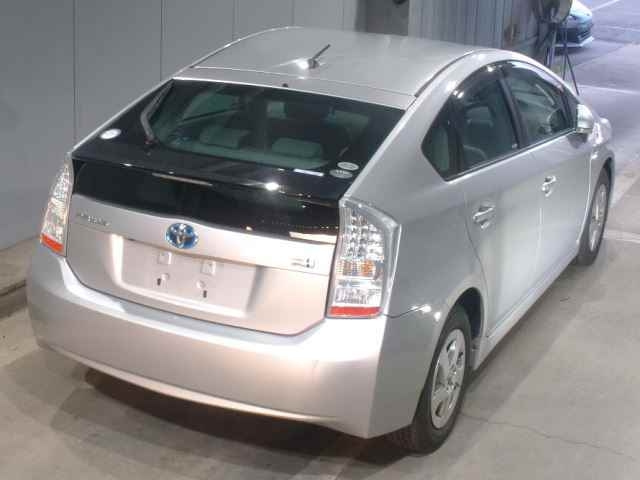 TOYOTA PRIUS 2011