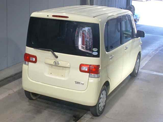 DAIHATSU TANTO 2010