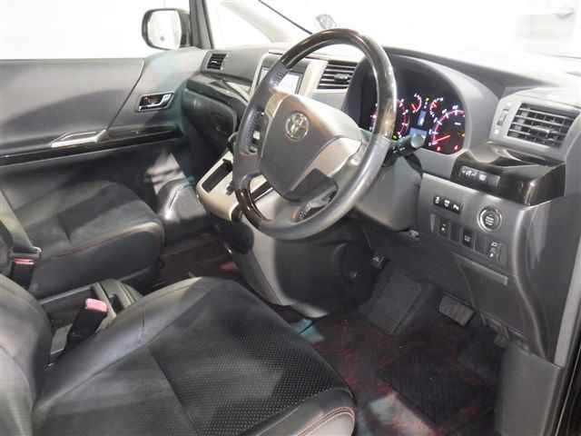 TOYOTA VELLFIRE 2012