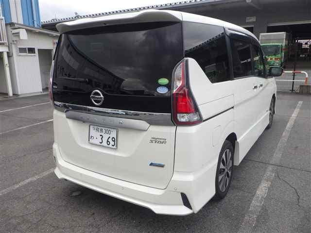 NISSAN SERENA 2017