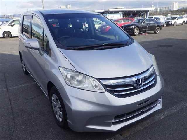 HONDA FREED 2014