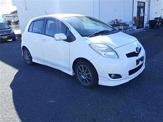 TOYOTA VITZ 2009