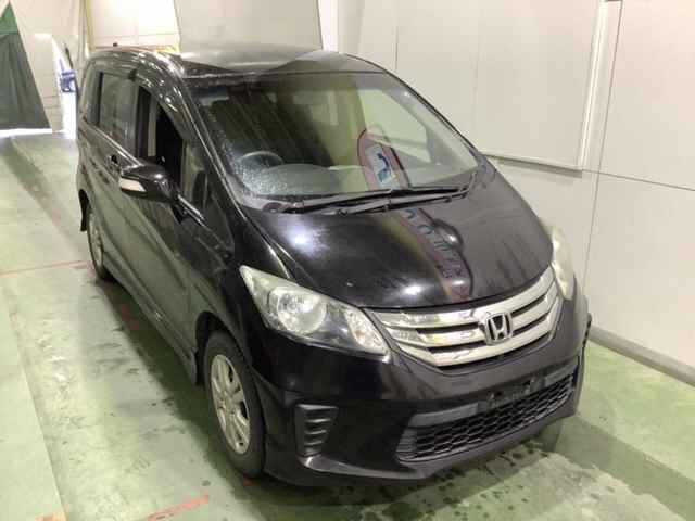 HONDA FREED 2013