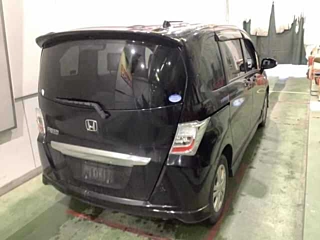HONDA FREED 2013