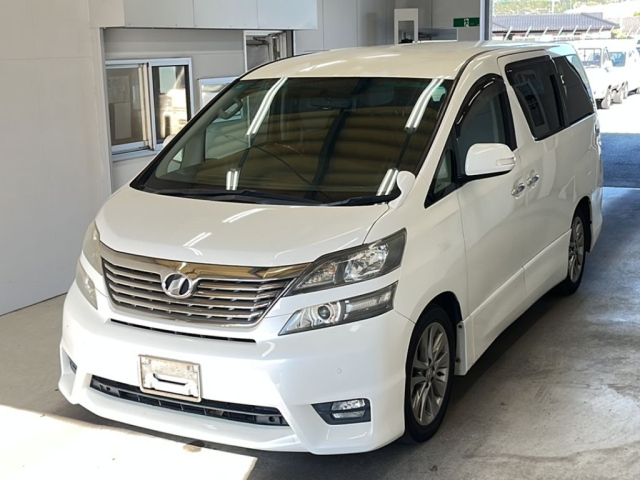 TOYOTA VELLFIRE 2010