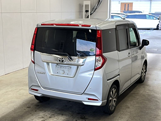 TOYOTA ROOMY 2018
