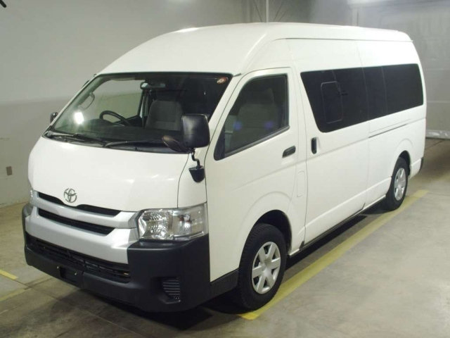 TOYOTA REGIUS ACE VAN