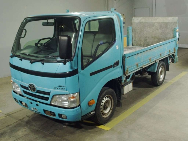 TOYOTA DYNA