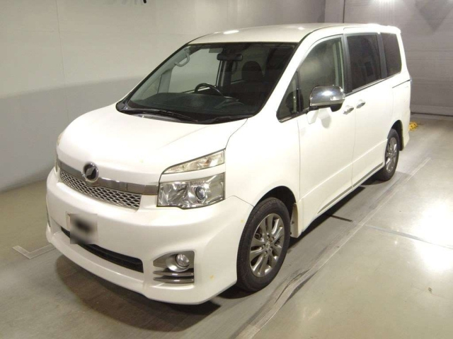 TOYOTA VOXY 2012