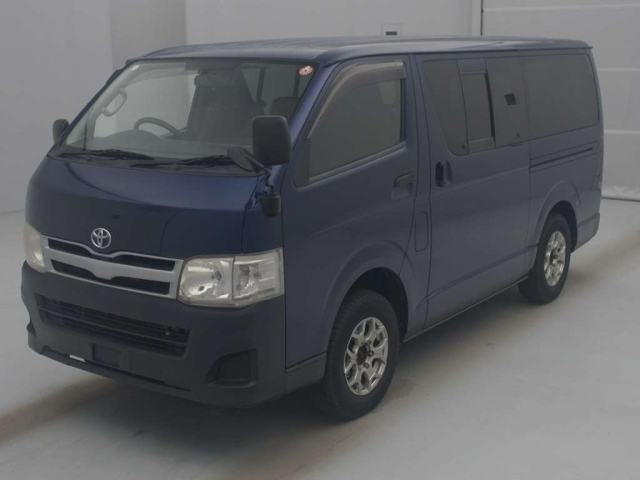 TOYOTA REGIUS ACE VAN 2011