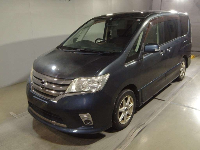 NISSAN SERENA 2011