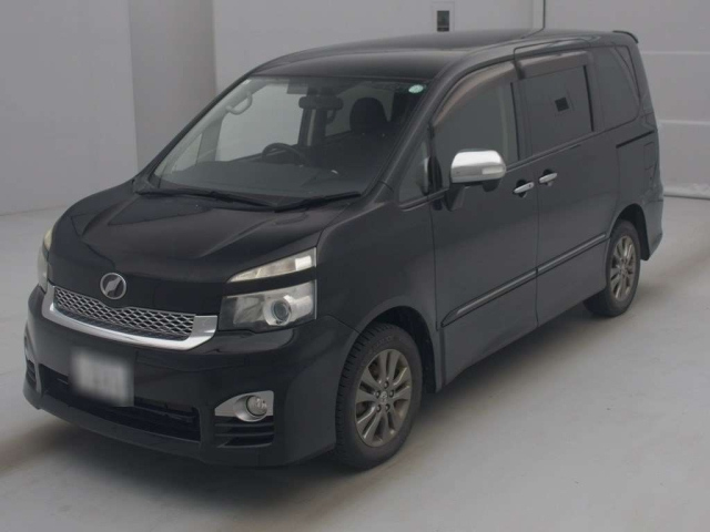 TOYOTA VOXY 2011