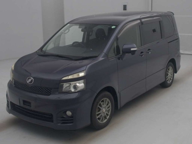 TOYOTA VOXY 2012