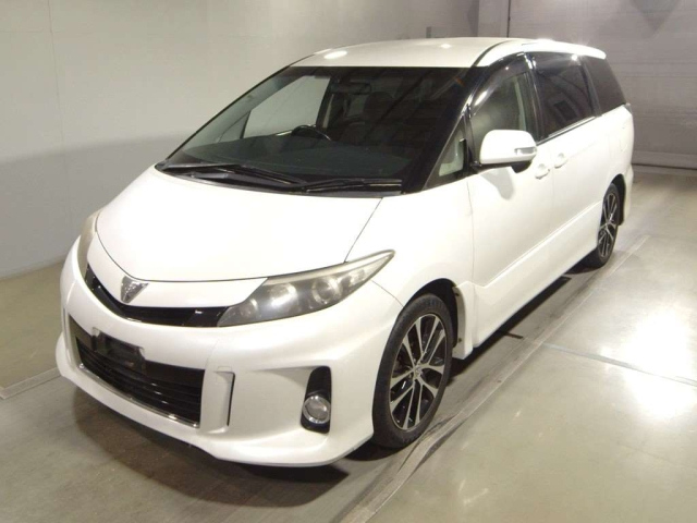 TOYOTA ESTIMA 2013