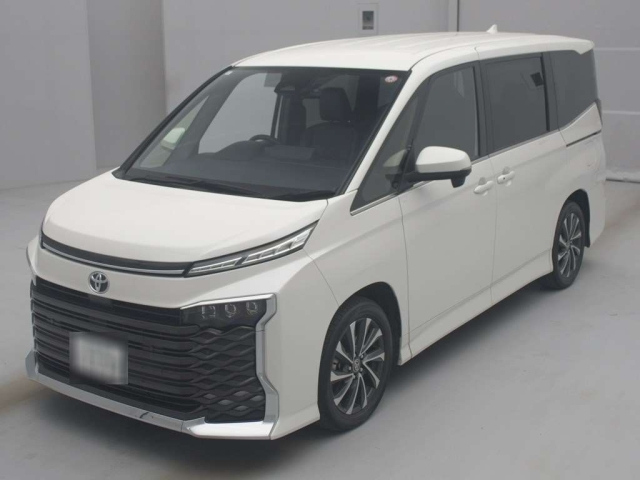 TOYOTA VOXY 2024