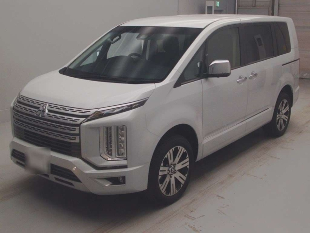 MITSUBISHI DELICA D5