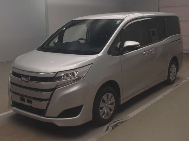 TOYOTA NOAH 2020
