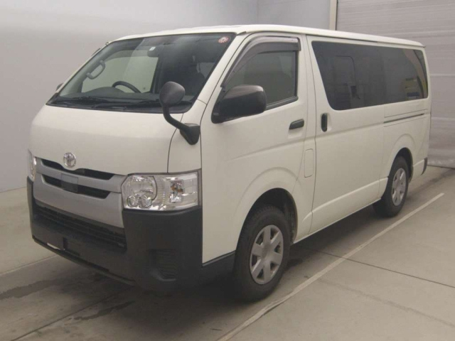 TOYOTA REGIUS ACE VAN