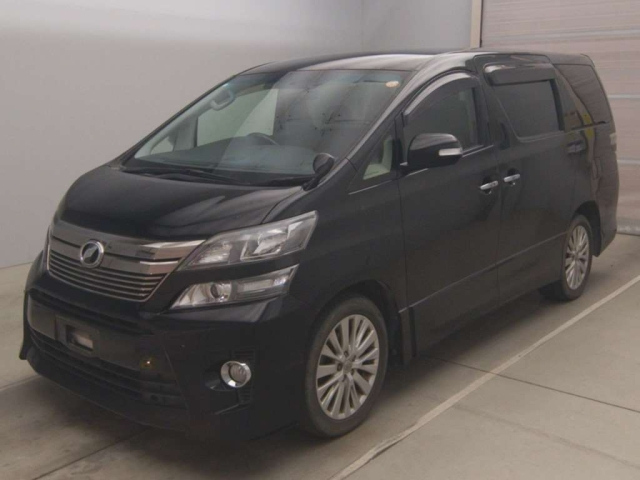 TOYOTA VELLFIRE 2013