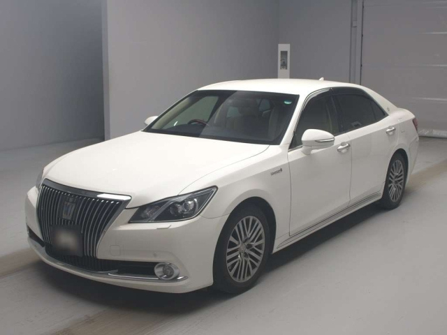 TOYOTA CROWN 2013