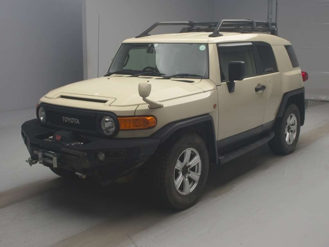 TOYOTA FJ CRUISER 2018