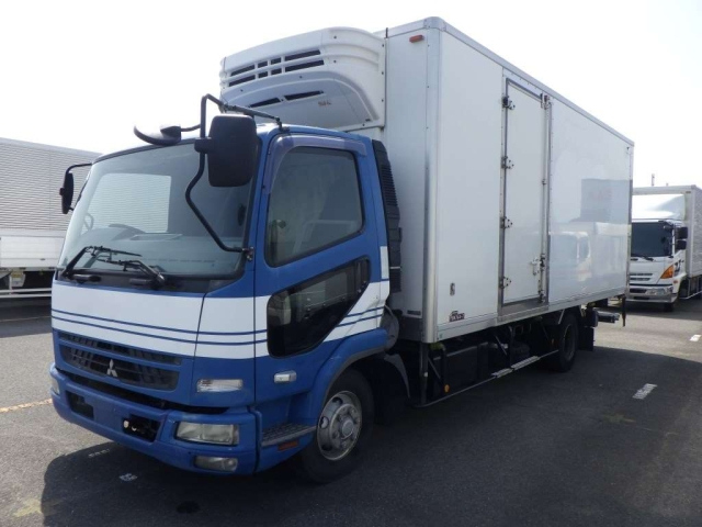 MITSUBISHI FUSO FIGHTER 2011