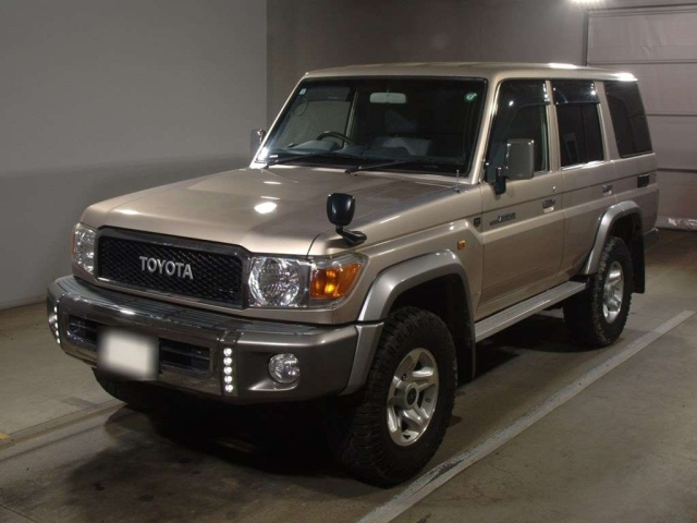 TOYOTA LAND CRUISER