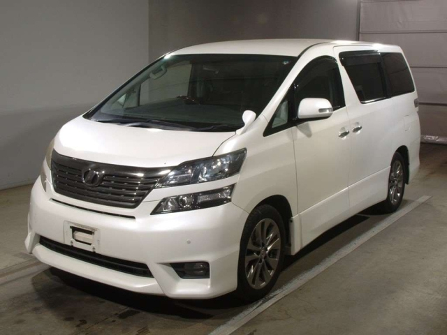 TOYOTA VELLFIRE 2010