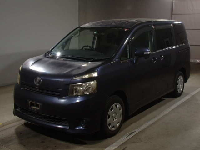 TOYOTA VOXY 2008