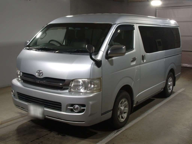 TOYOTA HIACE 2009