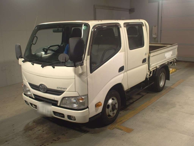 TOYOTA DYNA