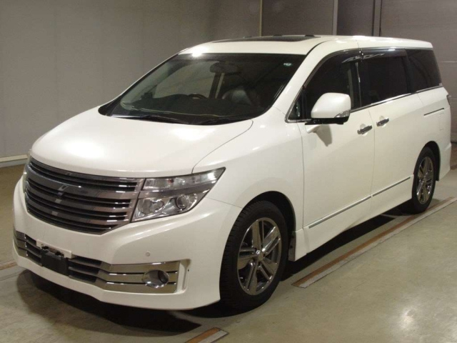NISSAN ELGRAND 2010