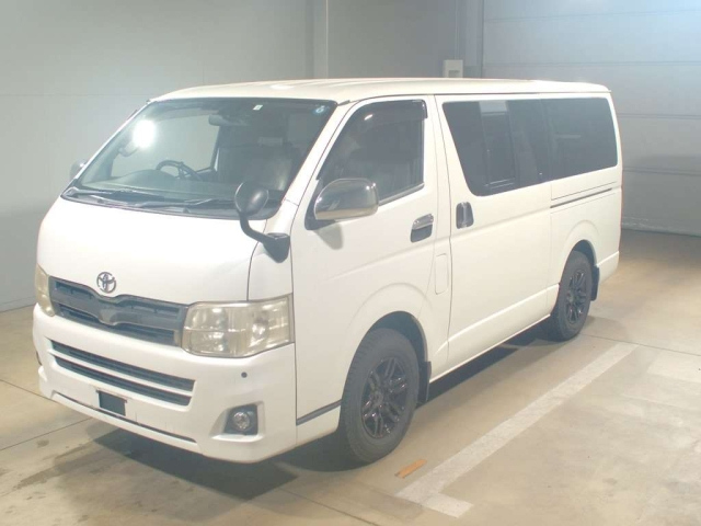 TOYOTA REGIUS ACE VAN 2010