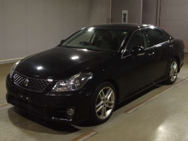TOYOTA CROWN 2010
