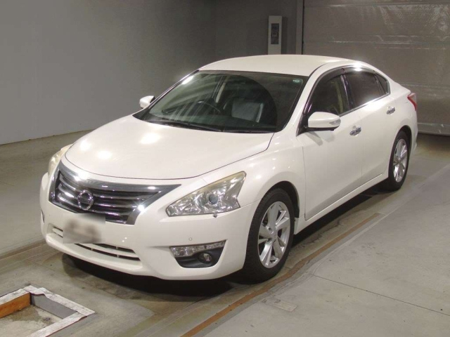 NISSAN TEANA 2015