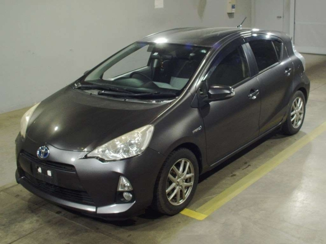 TOYOTA AQUA 2012