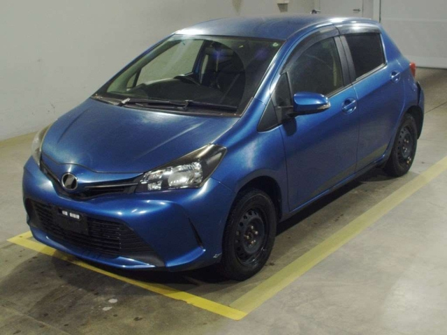 TOYOTA VITZ 2014