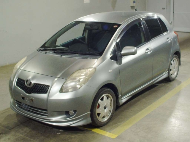 TOYOTA VITZ 2006