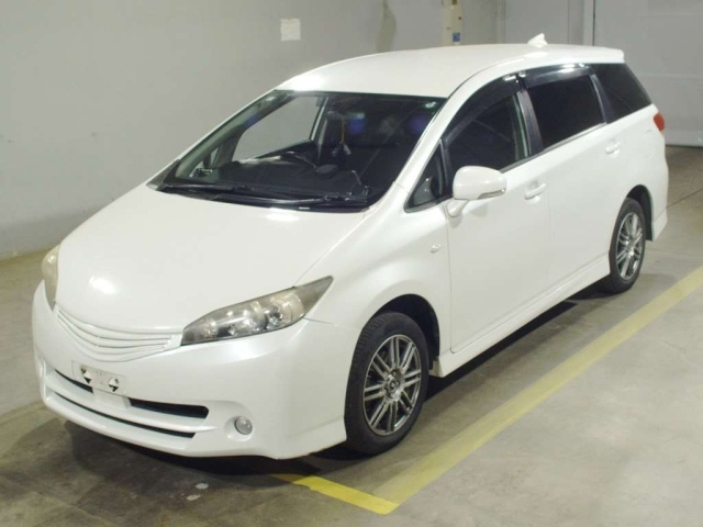 TOYOTA WISH 2009