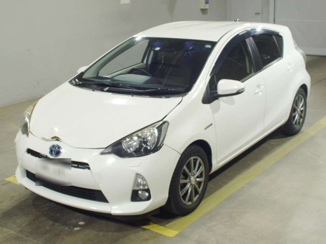 TOYOTA AQUA 2012