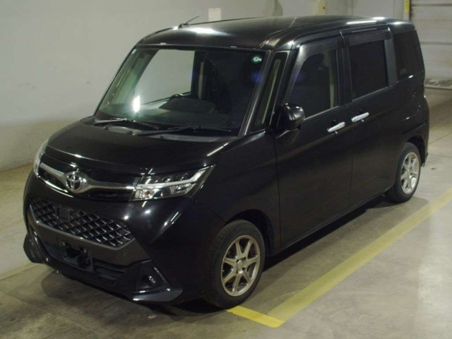 TOYOTA TANK 2017