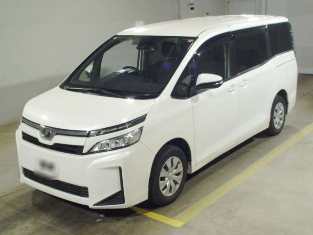 TOYOTA VOXY 2020